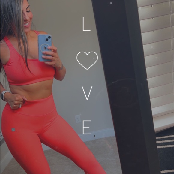 SCARLETT SPORTS BRA and PANT BY CREAM YOGA - Picture 8 of 14